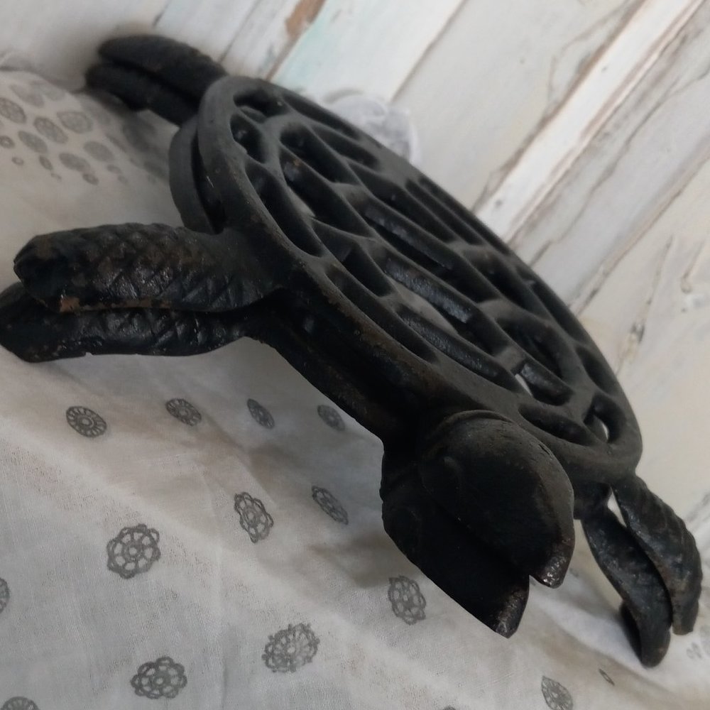 2 Turtle Shaped Metal Trivets - Picture 4 of 7